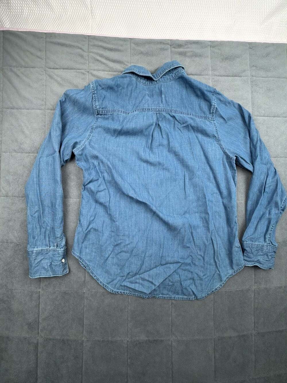 7 For All Mankind Women's Long Sleeve Denim Button Down Shirt Size L - Picture 11 of 12